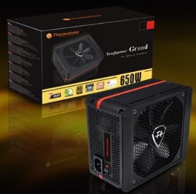 曜越Toughpower Grand 650W/80+金牌.全日系固態電容.14cm風扇.模