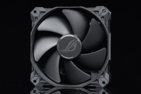 華碩 ROG STRIX XF120 電競風扇 /磁懸浮軸承/1800RPM/抗震襯墊/PWM/五年保